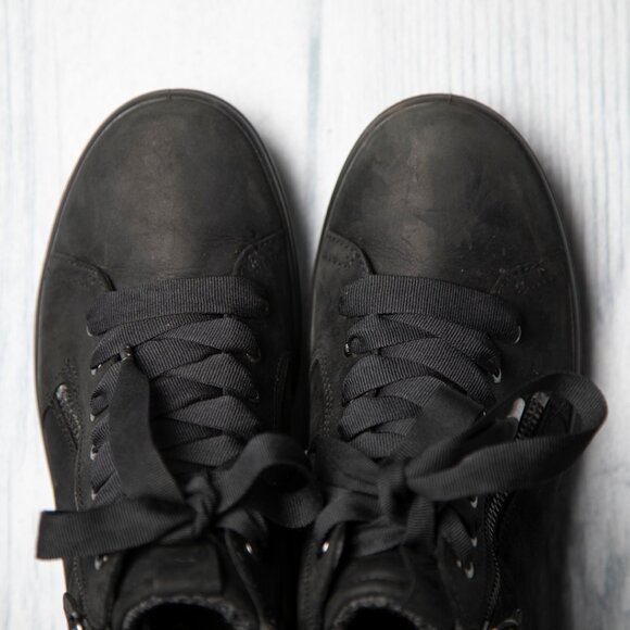 ECCO Women's Soft 7 TRED Gore-TEX High Sneaker, Size 7-7.5 - Picture 2 of 15